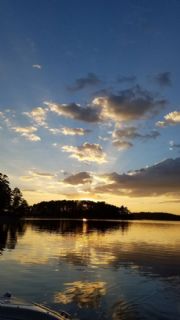 Lake Lanier&nbsp;Sun setting on the North end