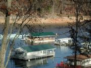 Norris Lake&nbsp;Floating Houses