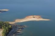 Lake Martin&nbsp;Sand Island connects to land